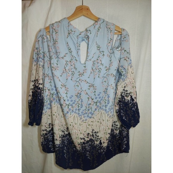 JANETTE Plus Cold Shoulder Cherry Blossom Print Double Button , 2X - Picture 1 of 9